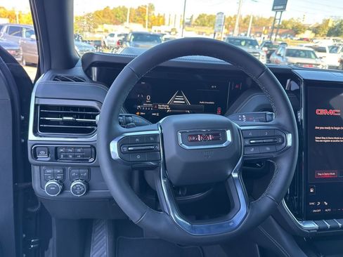 New 2026 GMC Yukon XL Elevation w/ LPO, Elevation Black Package image 15