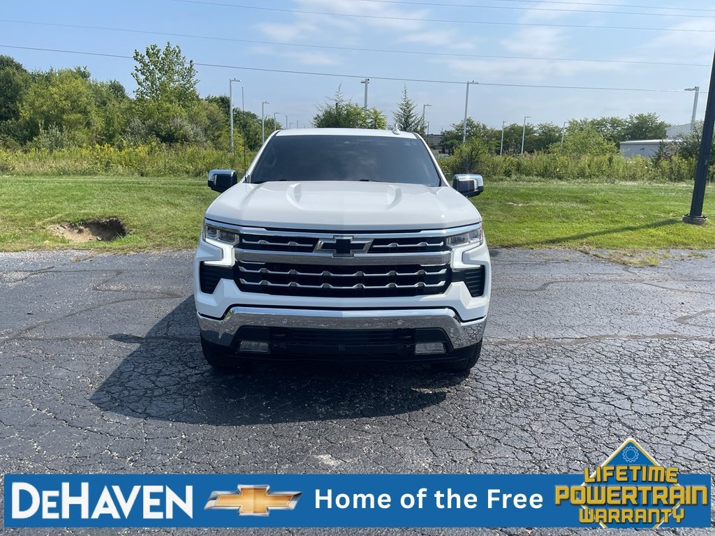 Used 2025 Chevrolet Silverado 1500 LTZ AWD/4WD image 9