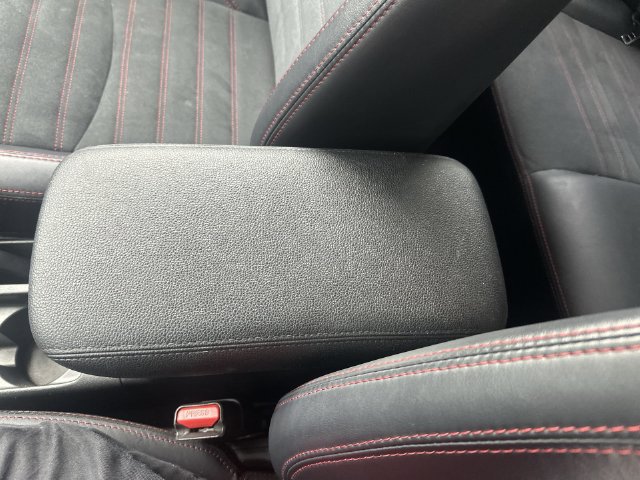 Used 2025 Mitsubishi Outlander Sport AWD image 32
