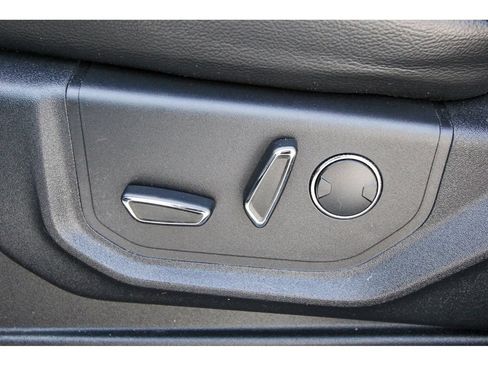 Used 2018 Ford F150 Lariat w/ Equipment Group 501A Mid RWD image 28