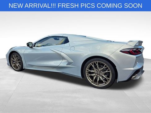 Used 2021 Chevrolet Corvette Stingray Premium Conv w/ Z51 Performance Package image 4