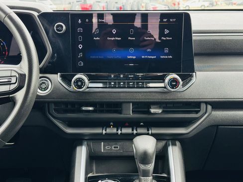 Used 2023 Chevrolet Colorado Trail Boss w/ Technology Package image 20