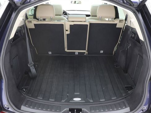 Used 2017 Land Rover Discovery Sport HSE image 28