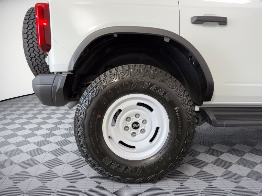 New 2026 Ford Bronco Heritage Edition AWD/4WD image 13