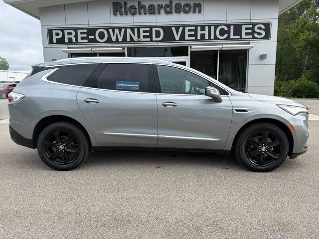 Used 2023 Buick Enclave Essence w/ Sport Touring Edition AWD/4WD image 2