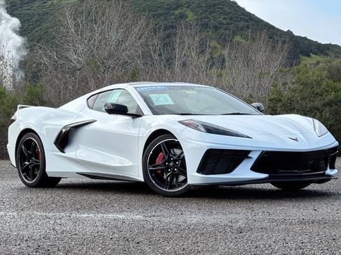 Certified 2021 Chevrolet Corvette Stingray Premium Cpe w/ Z51 Performance Package image 2