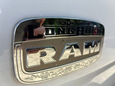 Used 2017 RAM 3500 Laramie Longhorn w/ Convenience Group AWD/4WD image 4