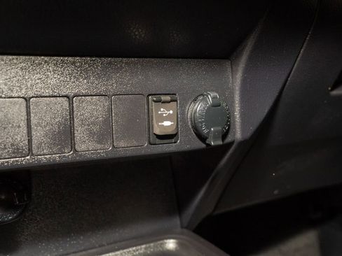 Used 2014 Toyota RAV4 XLE image 15