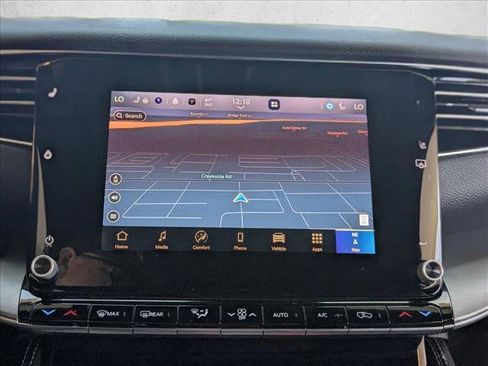 Certified 2025 Jeep Wagoneer Series II w/ Convenience Group I AWD/4WD image 13