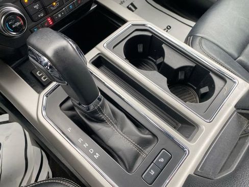 Used 2020 Ford F150 Lariat w/ Equipment Group 502A Luxury image 15