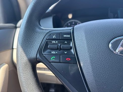 Used 2017 Hyundai Sonata SE FWD image 14