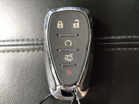 Used 2024 Chevrolet Malibu LT FWD image 32