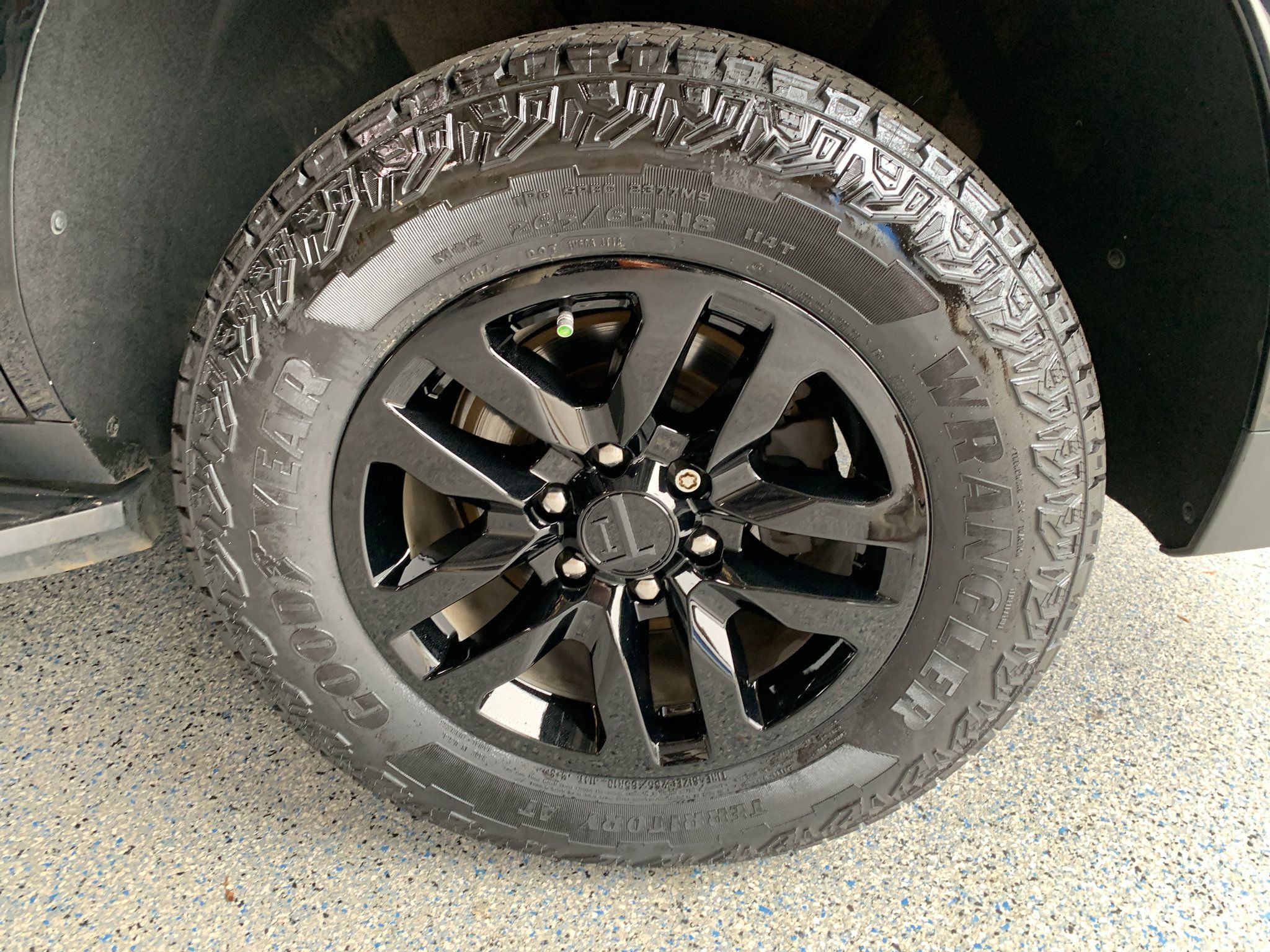 Used 2021 Chevrolet Tahoe LS RWD image 33