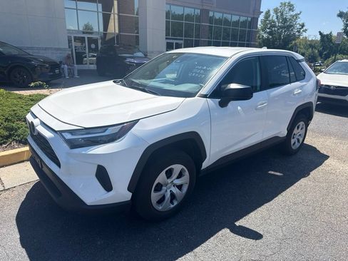 Used 2025 Toyota RAV4 LE AWD/4WD image 8