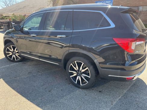 Used 2021 Honda Pilot Touring image 12