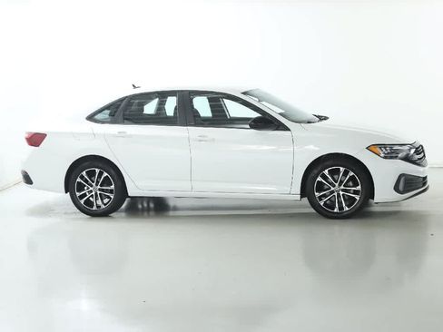 Certified 2024 Volkswagen Jetta Sport FWD image 11