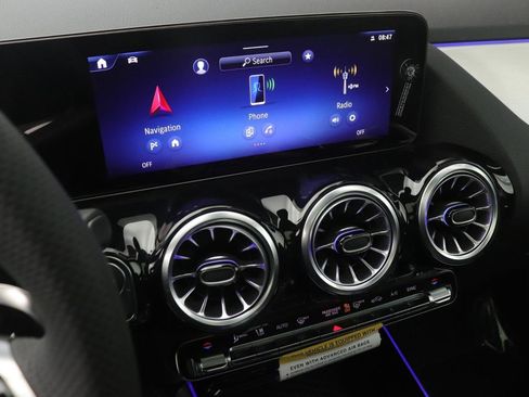 New 2026 Mercedes-Benz GLA 35 AMG 4MATIC image 5