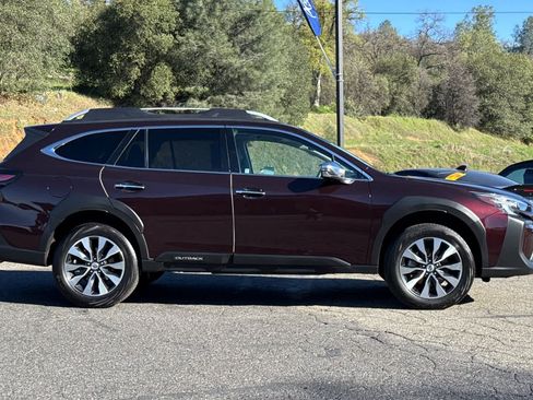 Used 2023 Subaru Outback Touring XT image 2