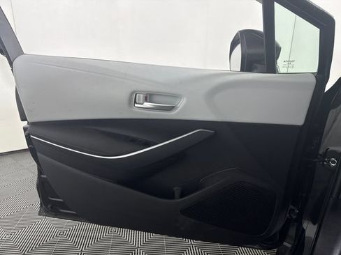 Used 2023 Toyota Corolla SE FWD image 16
