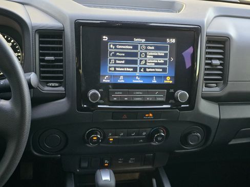 Certified 2022 Nissan Frontier S w/ Technology Package RWD image 18