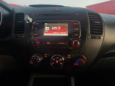 Used 2014 Kia Forte Koup EX FWD image 24