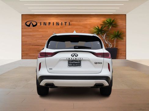 Certified 2025 INFINITI QX50 Sport image 6
