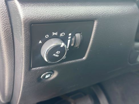 Used 2019 Jeep Grand Cherokee Limited RWD image 16