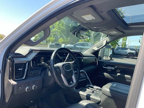 Used 2024 GMC Sierra 3500 Denali w/ Denali Reserve Package AWD/4WD image 5