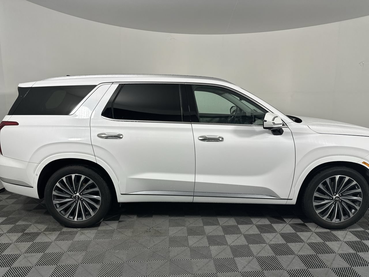 Used 2025 Hyundai Palisade Calligraphy AWD/4WD image 18