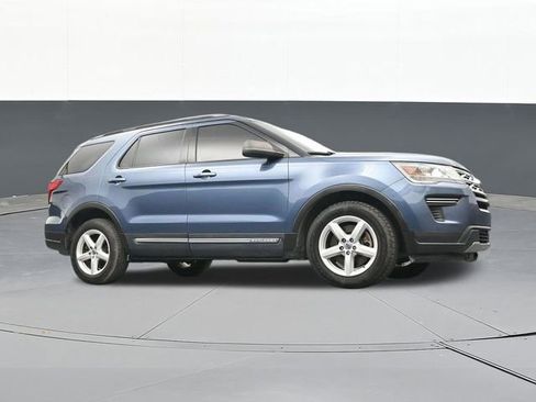 Used 2019 Ford Explorer XLT image 49