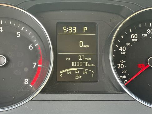 Used 2015 Volkswagen Jetta SE image 27