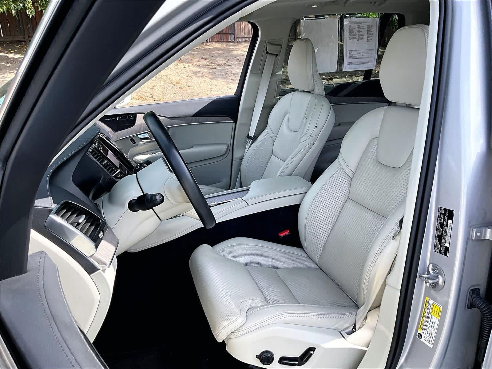 Used 2023 Volvo XC90 T8 Ultimate AWD/4WD image 28