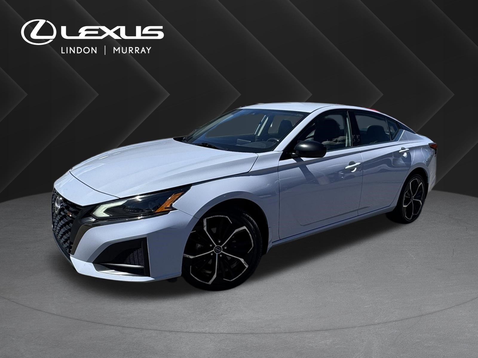 Used 2023 Nissan Altima 2.5 SR AWD/4WD image 1