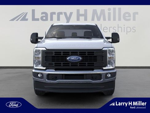 Used 2026 Ford F250 XL w/ XL Chrome Package image 6