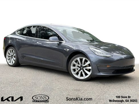 Used 2018 Tesla Model 3 Mid Range RWD image 1