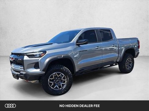 Used 2025 Chevrolet Colorado ZR2 w/ Technology Package AWD/4WD image 1