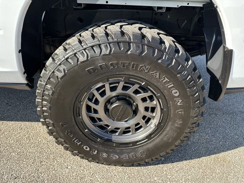 Used 2024 RAM 3500 Tradesman w/ Chrome Appearance Group image 19