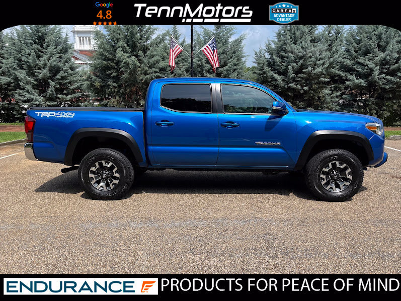 Used 2018 Toyota Tacoma TRD Off-Road AWD/4WD image 3
