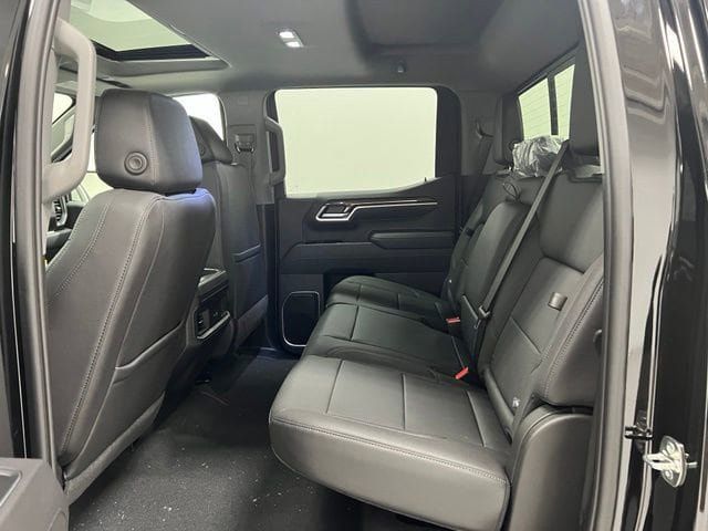New 2026 Chevrolet Silverado 1500 RST AWD/4WD image 16