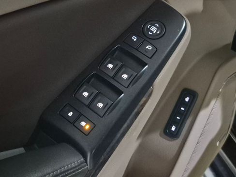 Used 2017 Chevrolet Tahoe LT AWD/4WD image 10