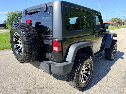 Used 2017 Jeep Wrangler Sport AWD/4WD image 13