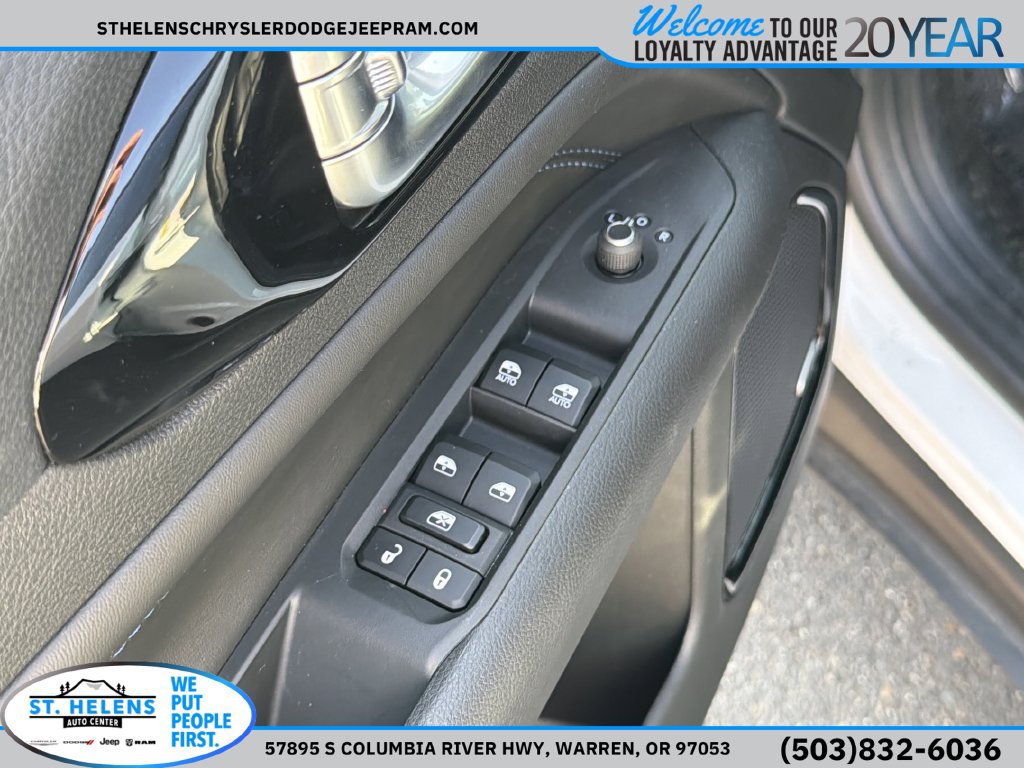 New 2025 Jeep Compass Limited w/ Sun & Sound Group AWD/4WD image 18