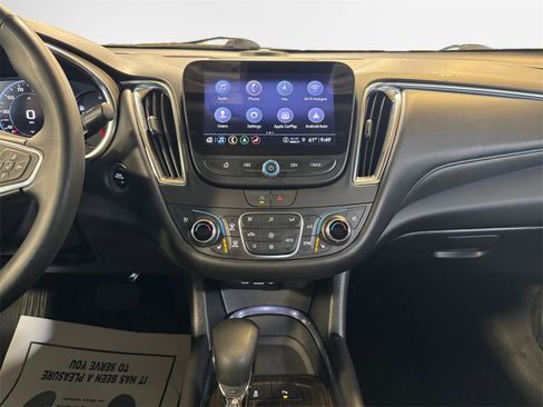 Used 2024 Chevrolet Malibu LT image 22