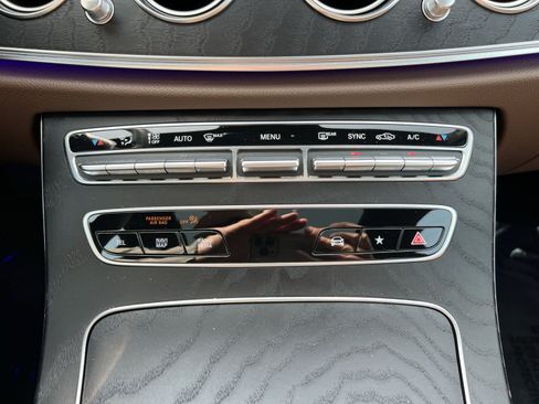 Used 2021 Mercedes-Benz E 350 4MATIC Sedan image 20