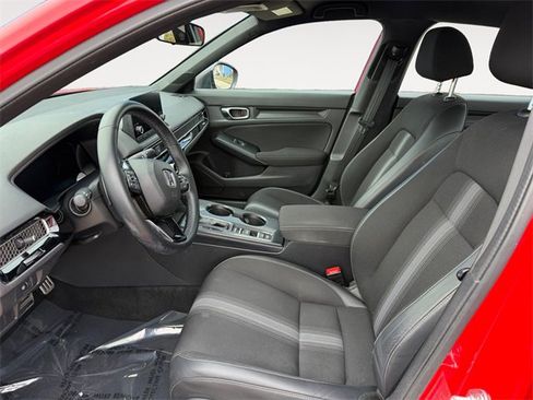 Used 2023 Honda Civic Sport image 9