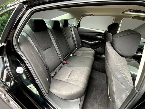 Used 2023 Honda Accord EX image 25