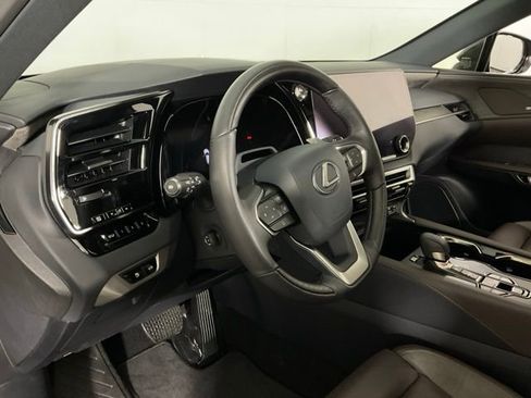 Used 2024 Lexus RX 450h AWD w/ Luxury Package image 17