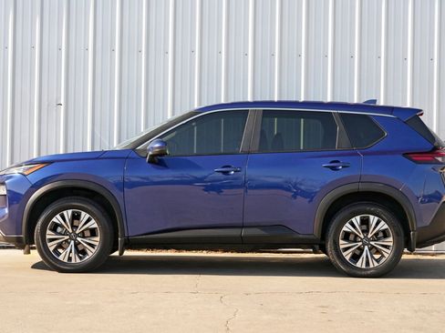 Used 2022 Nissan Rogue SV image 8