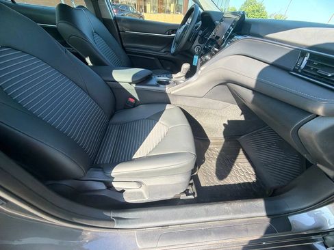 Used 2024 Toyota Camry SE AWD/4WD image 39