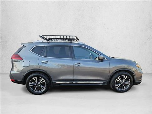 Used 2018 Nissan Rogue SL image 4